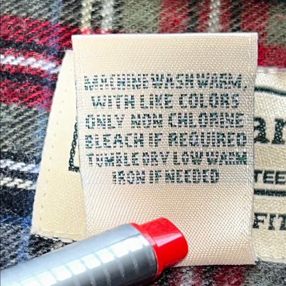 L.L. Bean Men's Casual Plaid Shirt - Red and Black - Picture 11 of 11